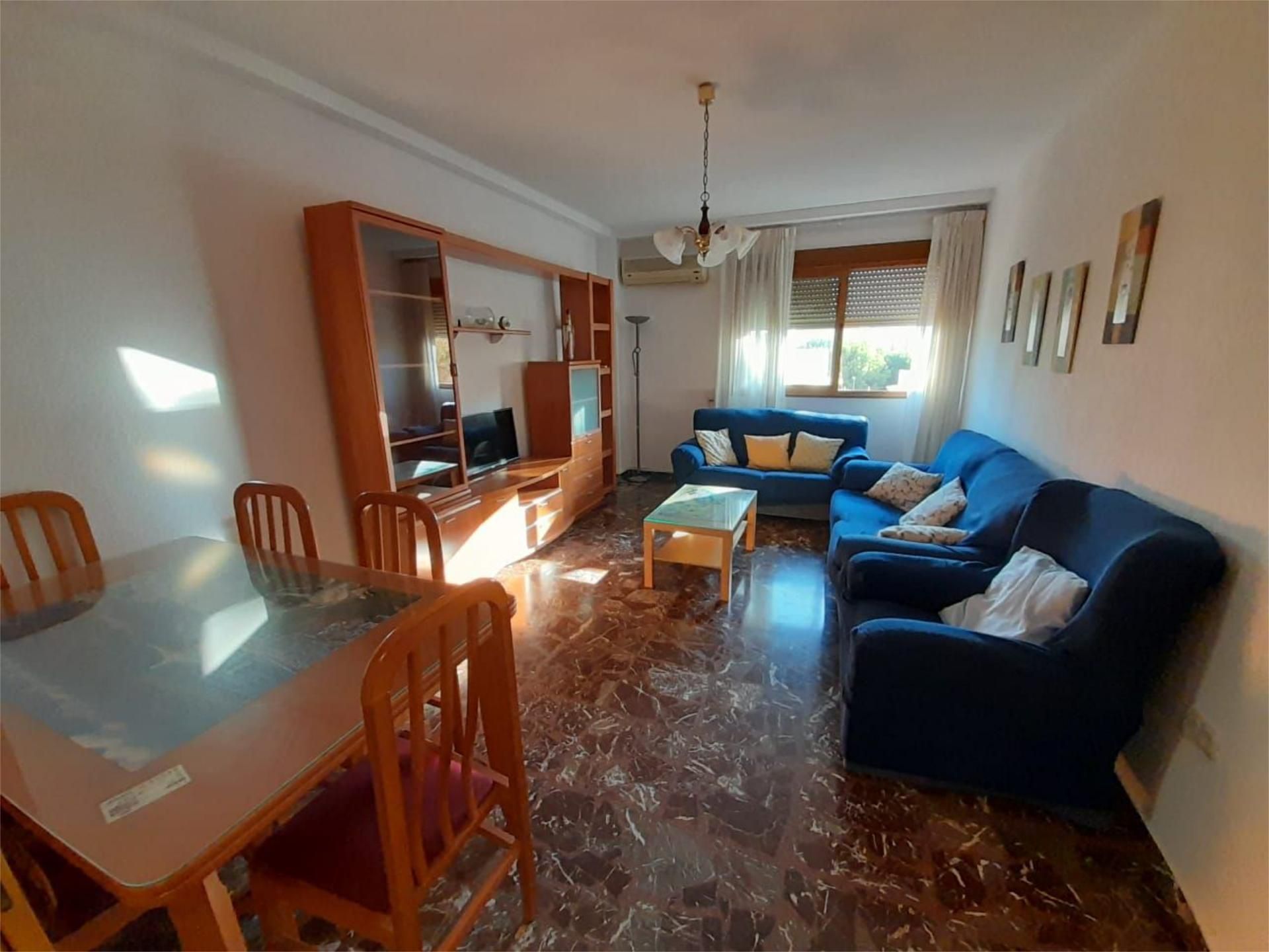 Sala d'estar de Pis de lloguer en  Almería Capital amb Aire condicionat
