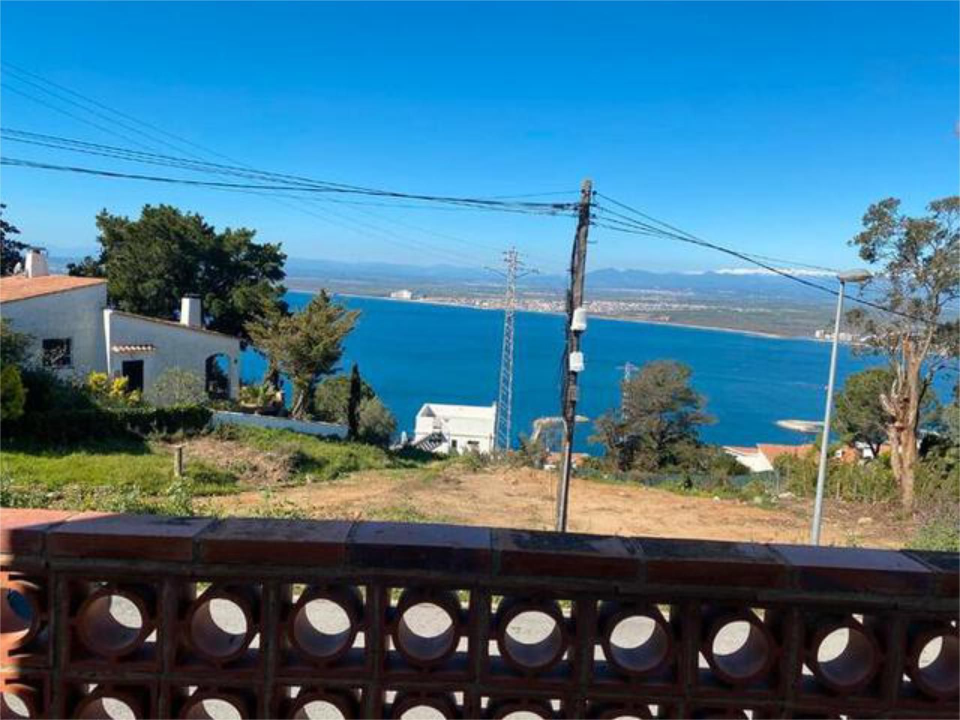 Exterior view of Single-family semi-detached for sale in Roses  with Terrace