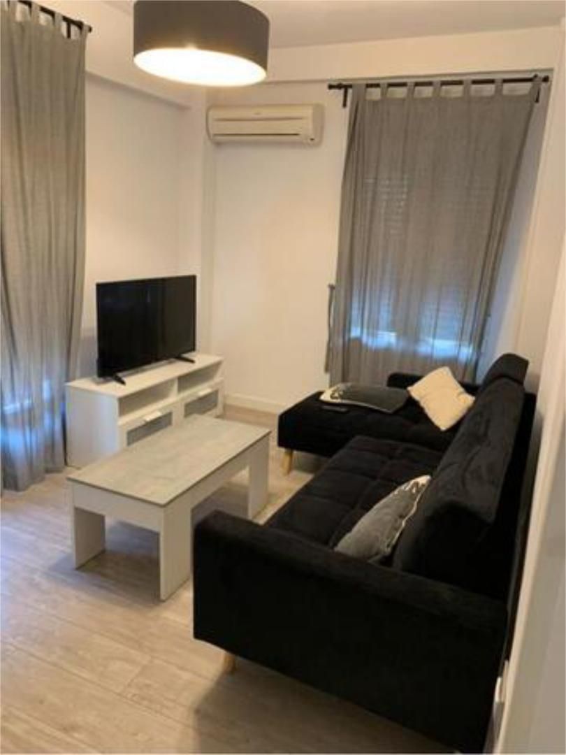 Living room of Flat to share in  Toledo Capital  with Heating, Terrace and Furnished