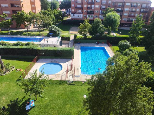 Piso en Venta en Calle del Castaño, 5 en Parque Coimbra