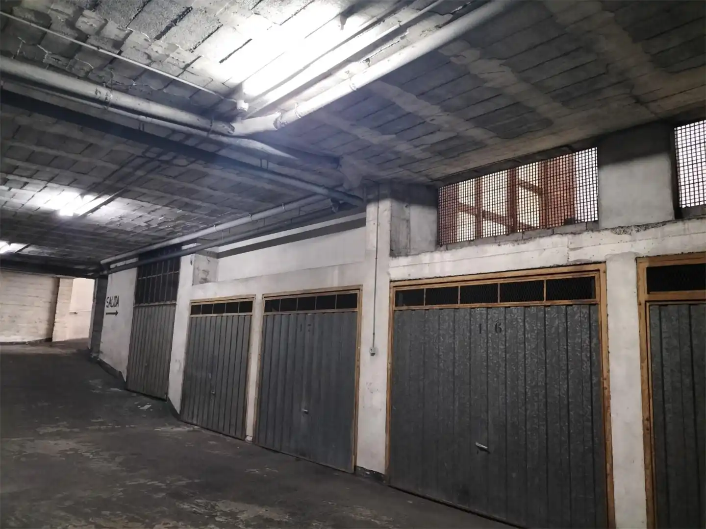 Garatge en venda a Calle José María Pereda, 38, Inmobiliaria - Barreda Aparcament de Garatge en venda en Torrelavega