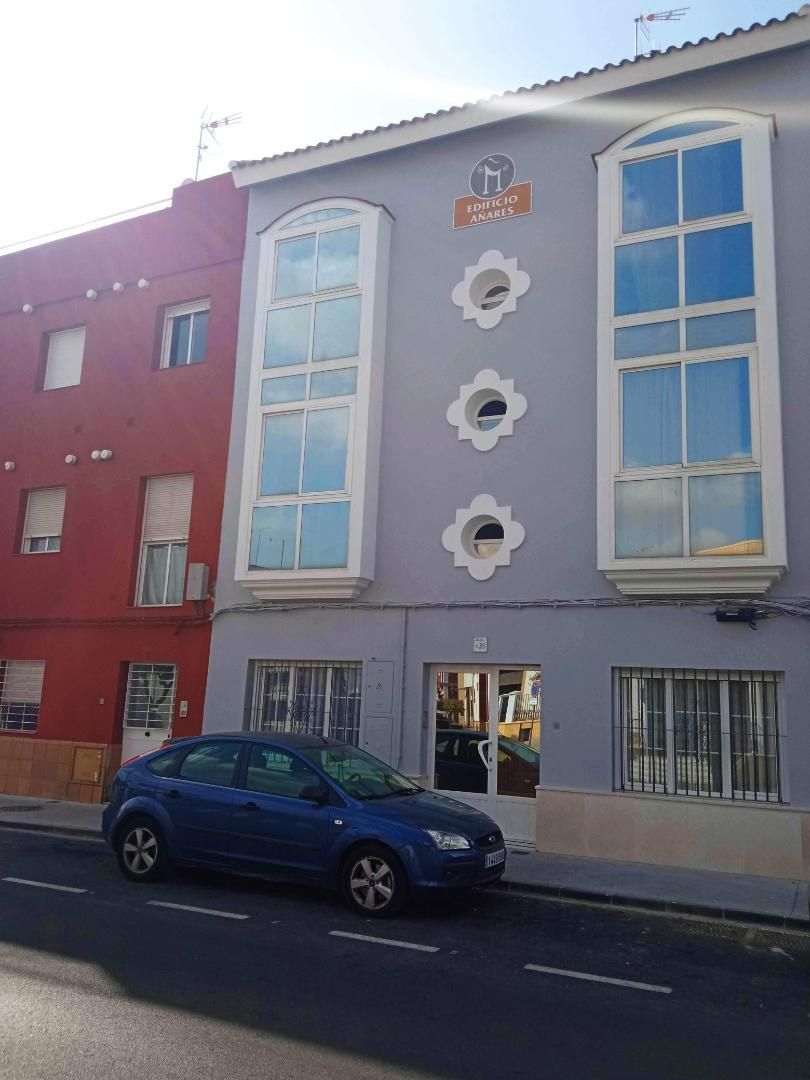 Vista exterior de Pis de lloguer en Dos Hermanas amb Aire condicionat, Calefacció i Moblat
