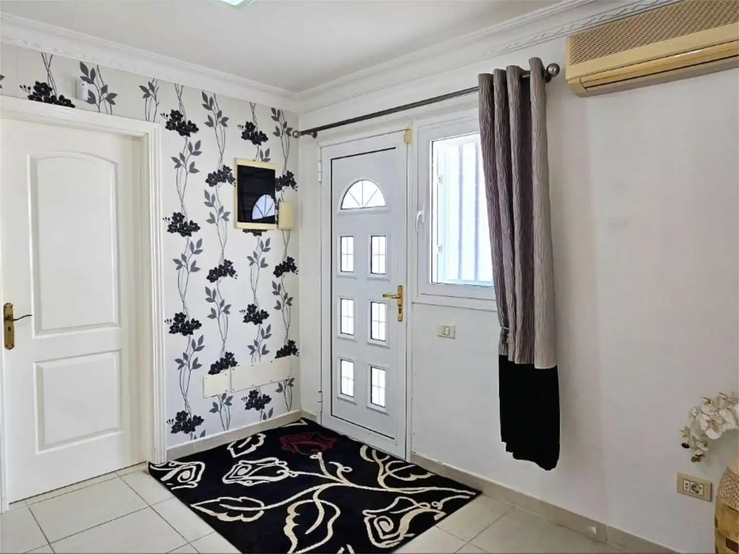 Houses for sale in Calle La Zahorra, 9, Callao Salvaje - Playa Paraíso Houses for sale in Adeje with Air Conditioner, Private garden and Terrace