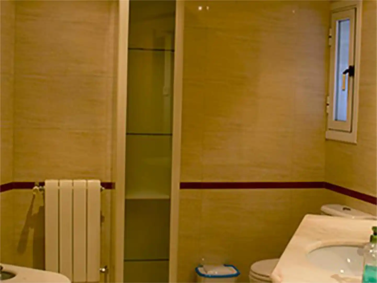 Habitación de Piso de alquiler en Cuenca con Calefacción, Parquet y Terraza
