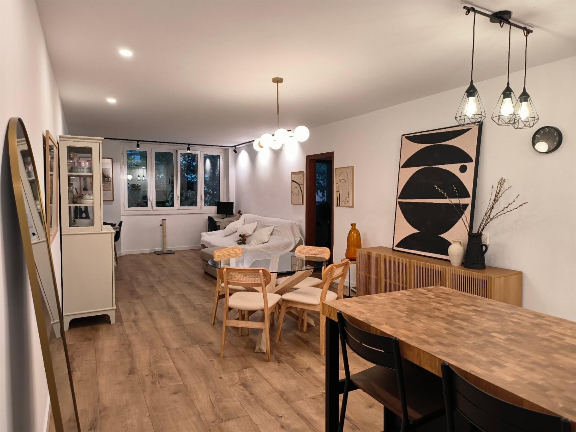 Sala de estar de Piso para compartir en  Barcelona Capital con Parquet, Trastero y Amueblado