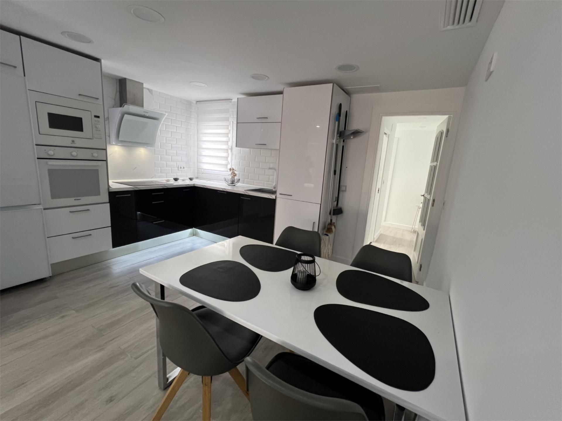 Kitchen of Flat to rent in  Albacete Capital  with Heating, Furnished and Oven