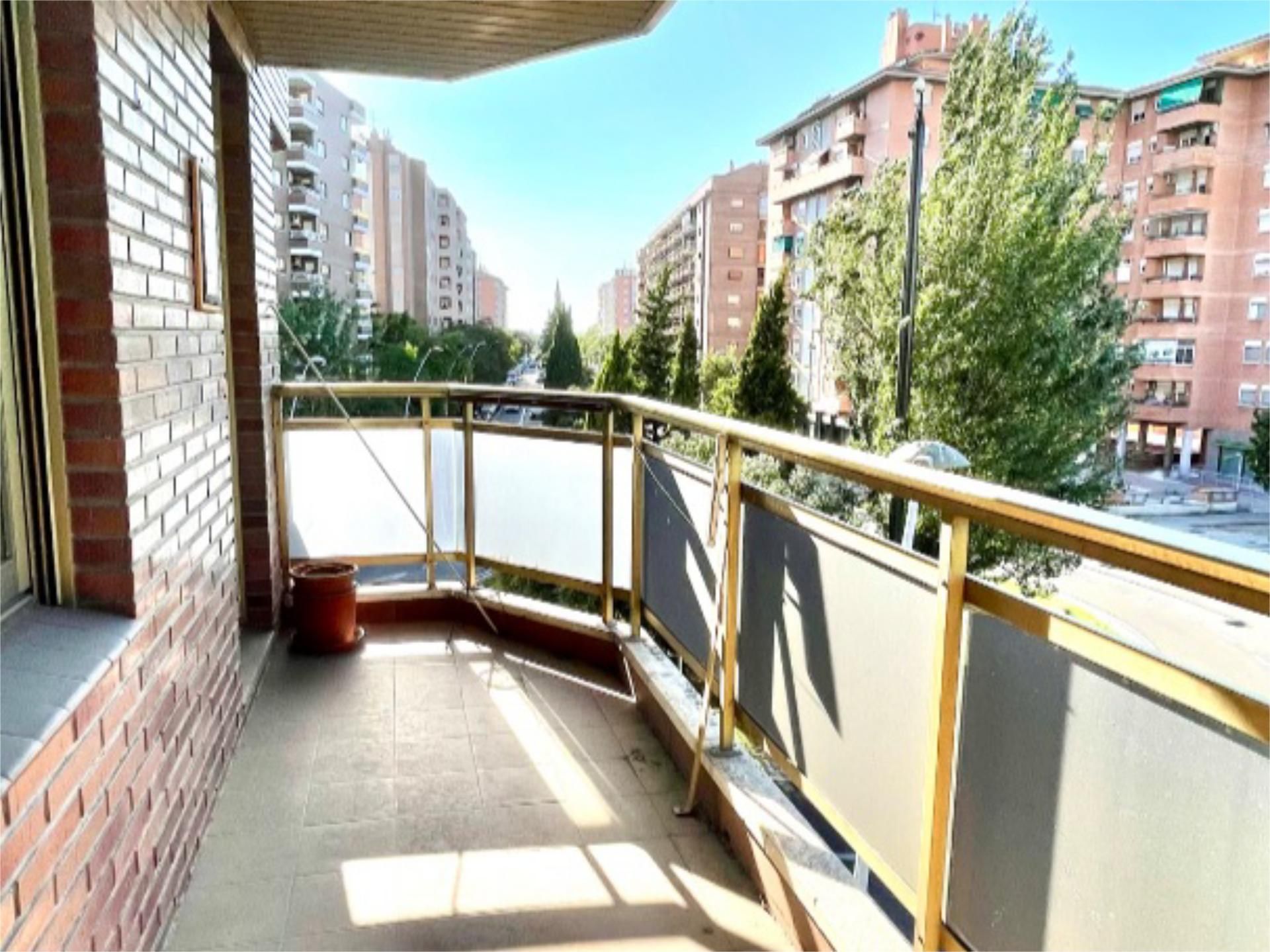 Terrassa de Pis en venda en  Zaragoza Capital amb Calefacció, Parquet i Terrassa