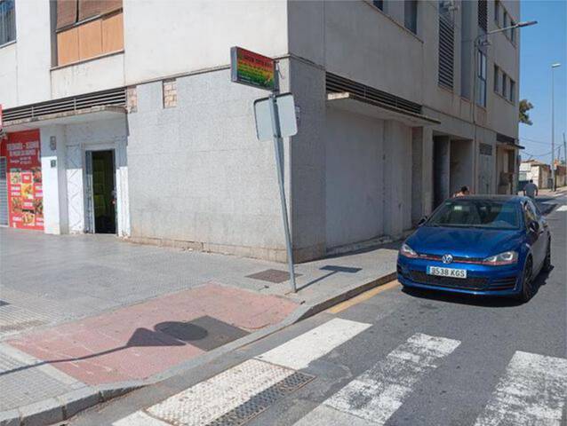 Local comercial en Alquiler en Las Colonias