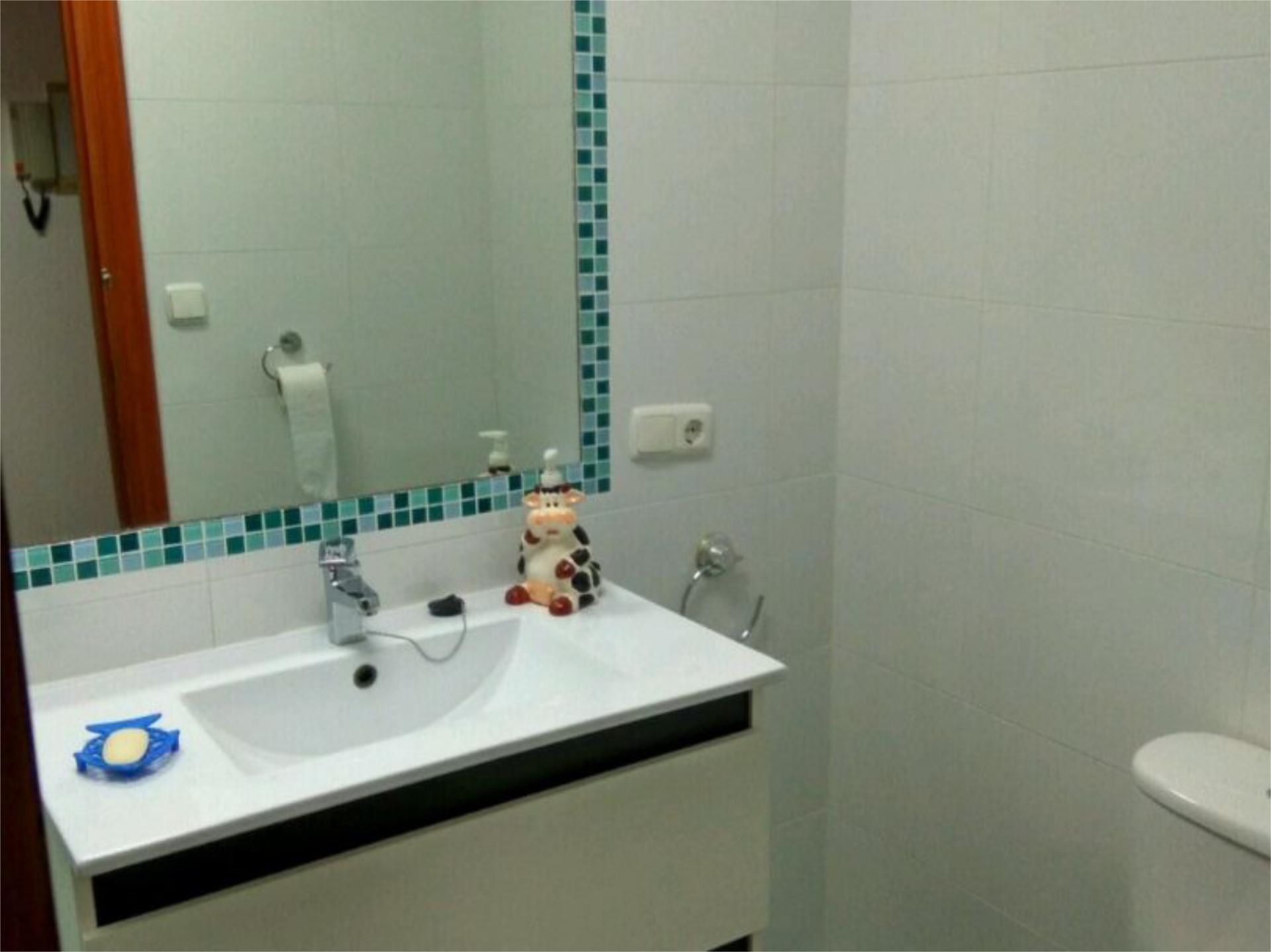 Bathroom of Flat to rent in Salamanca Capital  with Balcony