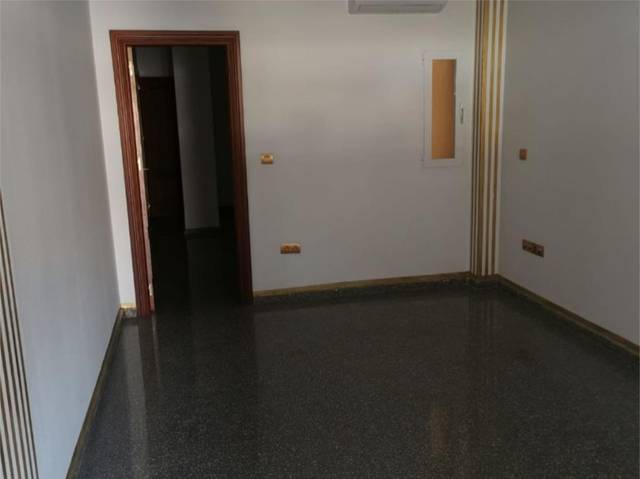 Local comercial en Alquiler en Calle María Pita, 2 en Casco Histórico