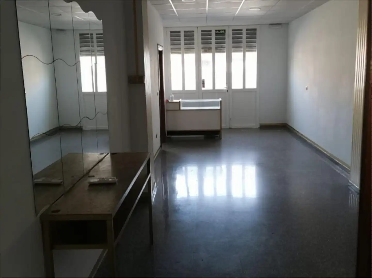Commercial properties for rent in Churriana de la Vega  with Air Conditioner and Heating