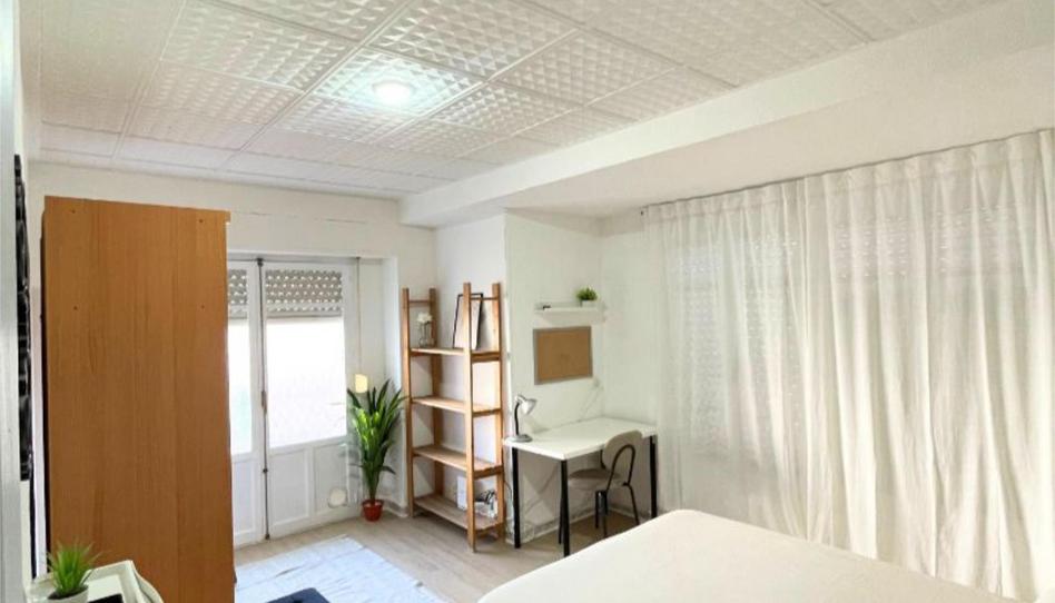 Piso para compartir en Calle Botella de Hornos, 2, Mercado, Alicante / Alacant - imagen 1 Foto 1 de Piso para compartir en Calle Botella de Hornos, 2, Mercado, Alicante / Alacant