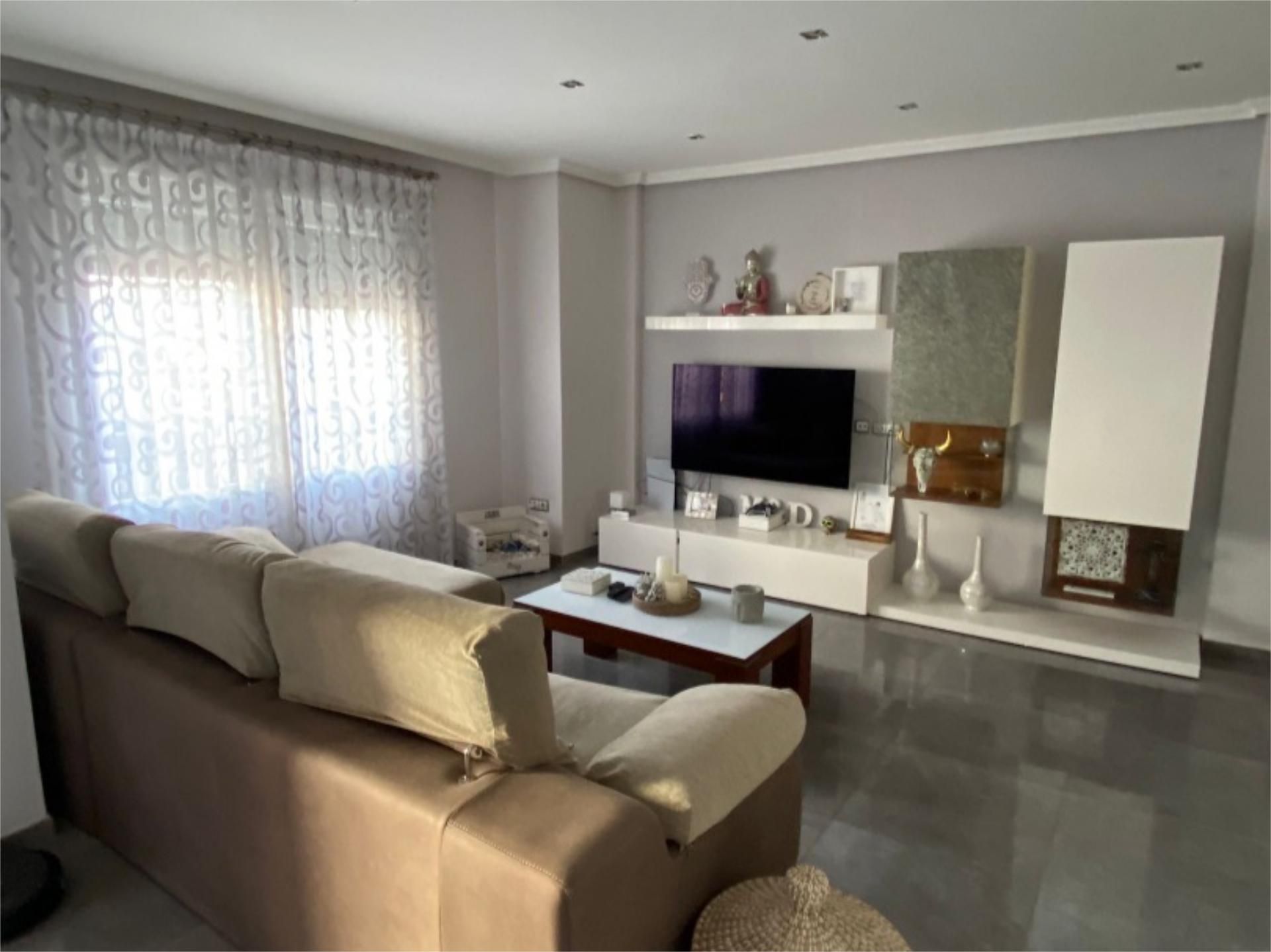 Living room of Flat for sale in Alzira  with Air Conditioner and Balcony