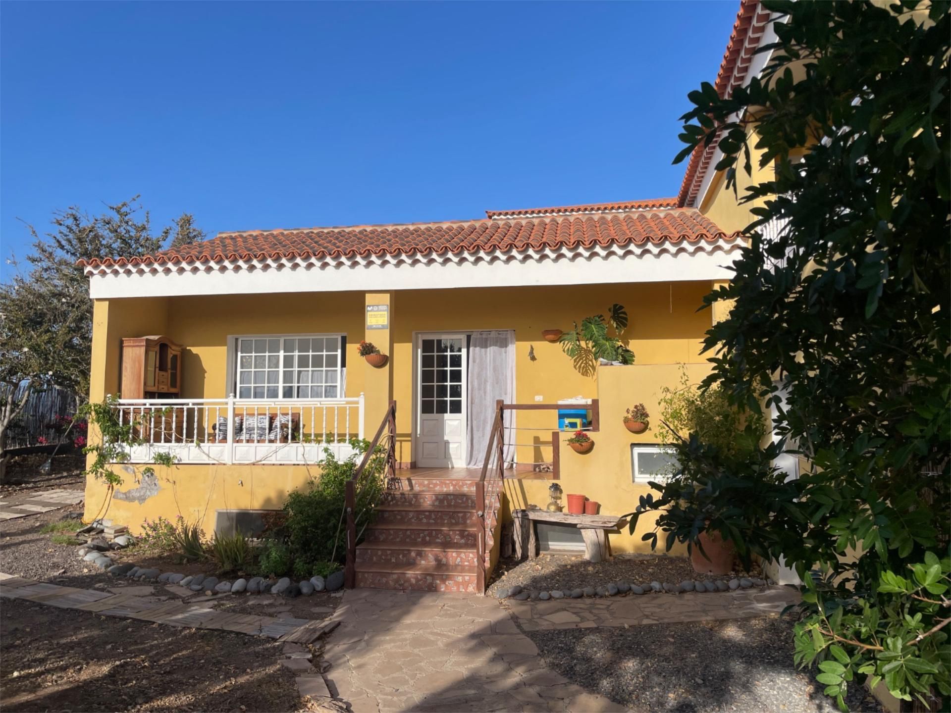 Exterior view of House or chalet for sale in Alajeró  with Terrace and Balcony