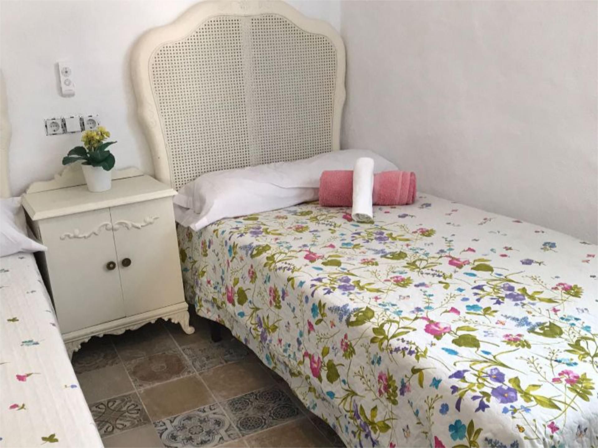 Bedroom of Apartment to rent in Salobreña  with Air Conditioner, Heating and Terrace
