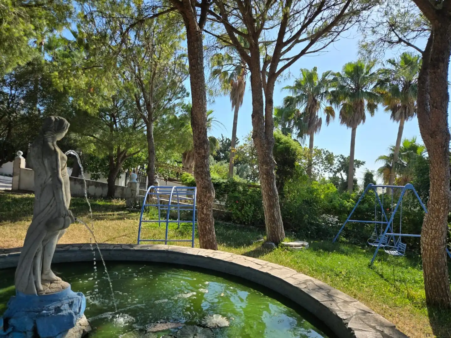 Garden of Houses for sale in Chiclana de la Frontera  with Air Conditioner, Heating and Private garden