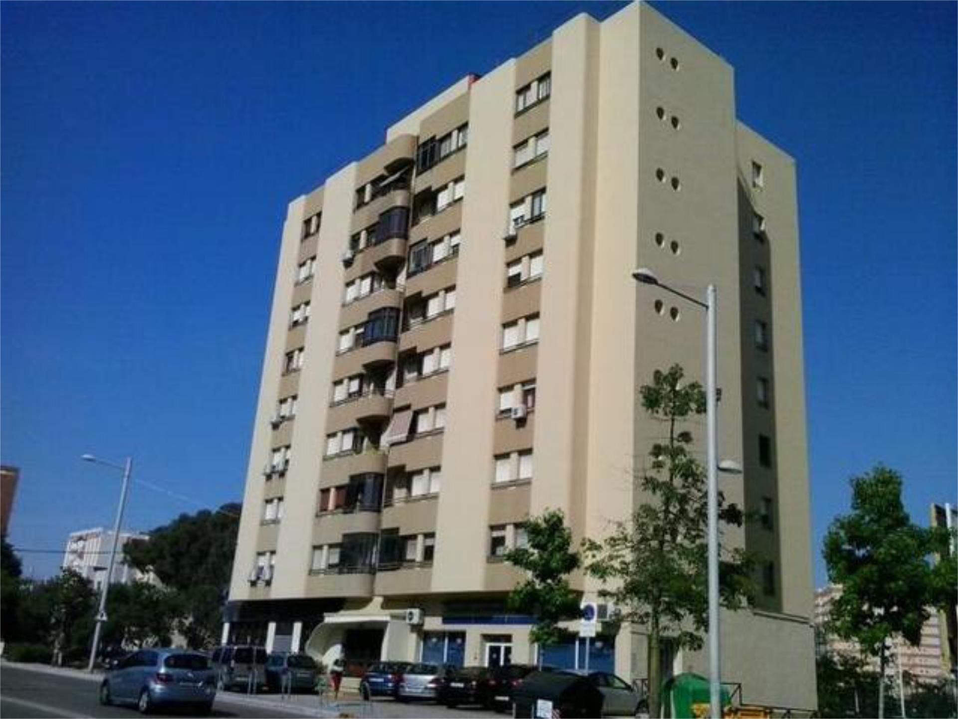 Vista exterior de Pis de lloguer en Algeciras amb Terrassa i Moblat