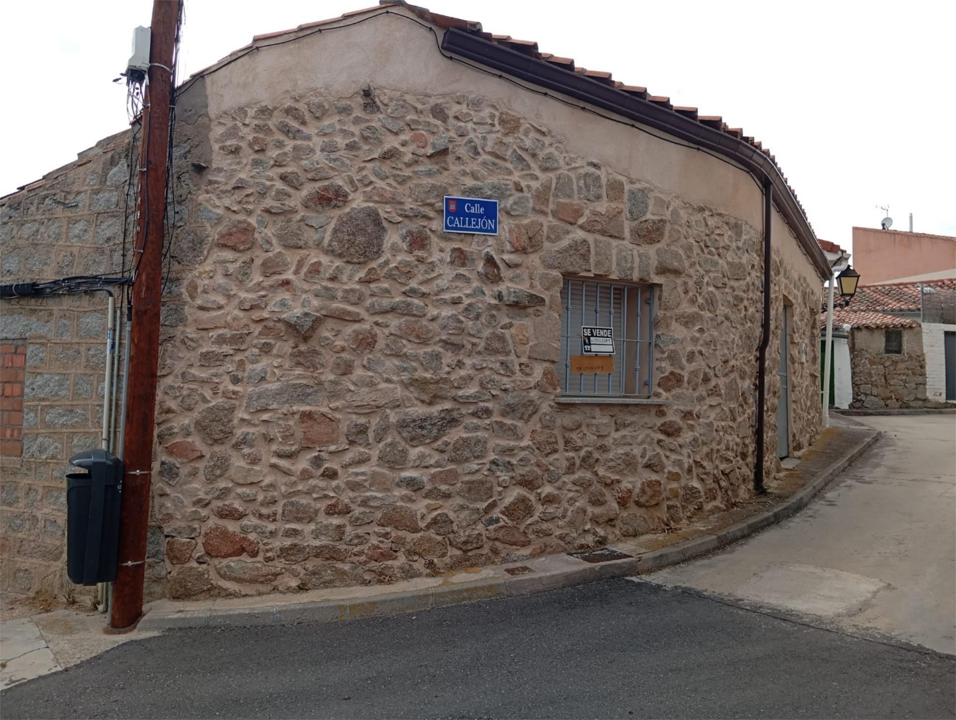 Exterior view of Planta baja for sale in Ávila Capital