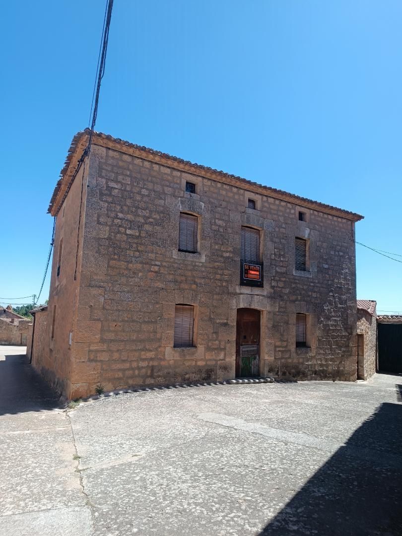 Vista exterior de Casa o xalet en venda en Iglesiarrubia
