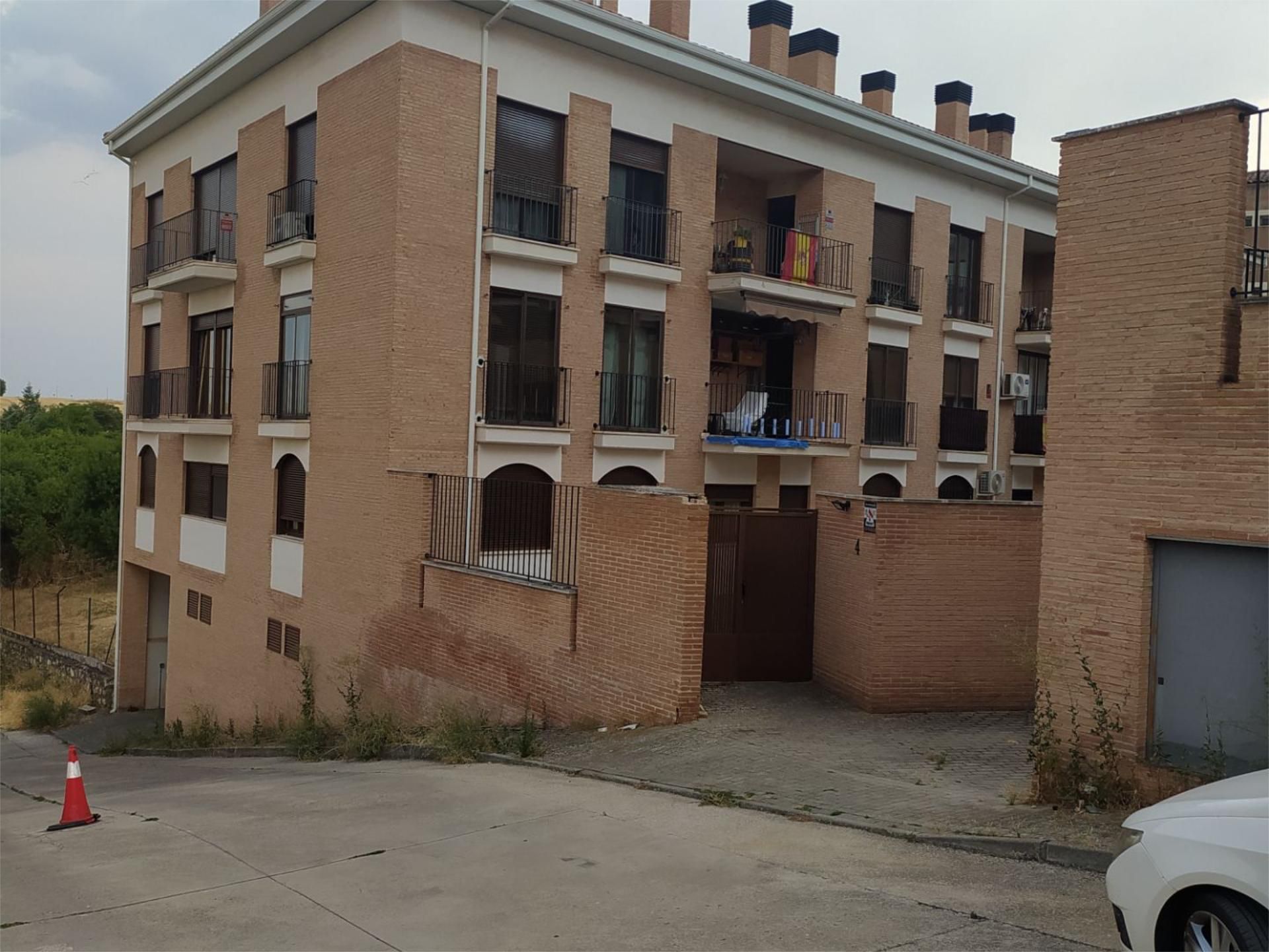 Exterior view of Flat for sale in Trijueque  with Air Conditioner, Terrace and Storage room