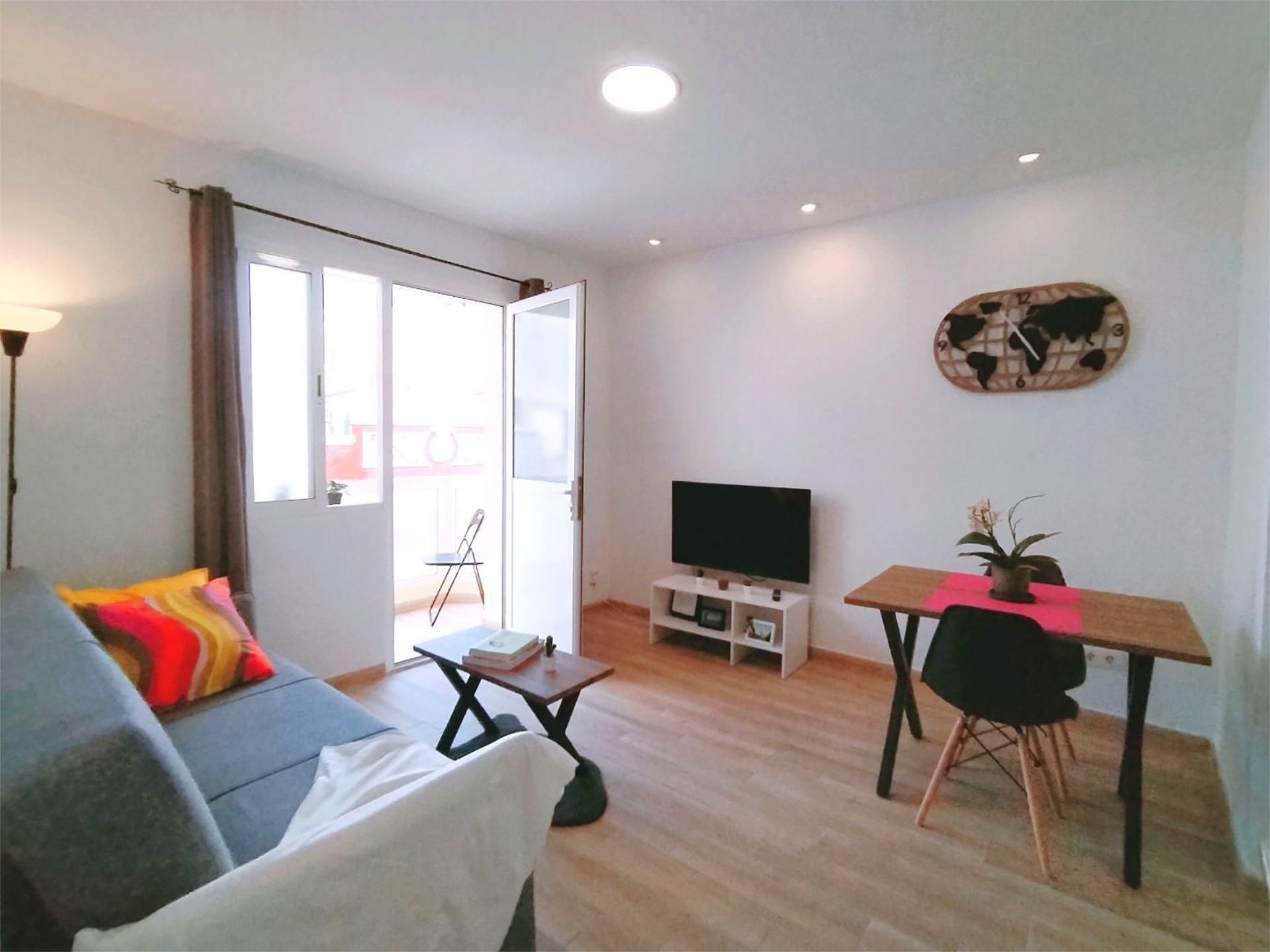Living room of Flat for sale in Las Palmas de Gran Canaria  with Storage room, Furnished and Balcony