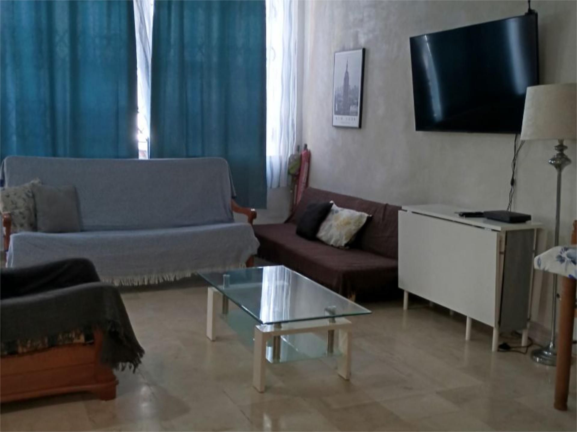 Sala de estar de Estudio de alquiler en Alicante / Alacant con Aire acondicionado