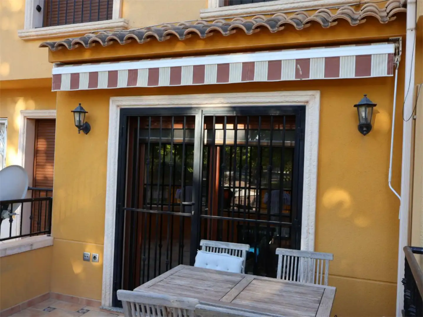 Casa adosada en venda a Calle Cervantes, 50, Catral Terrassa de Casa adosada en venda en Catral amb Aire condicionat, Terrassa i Balcó