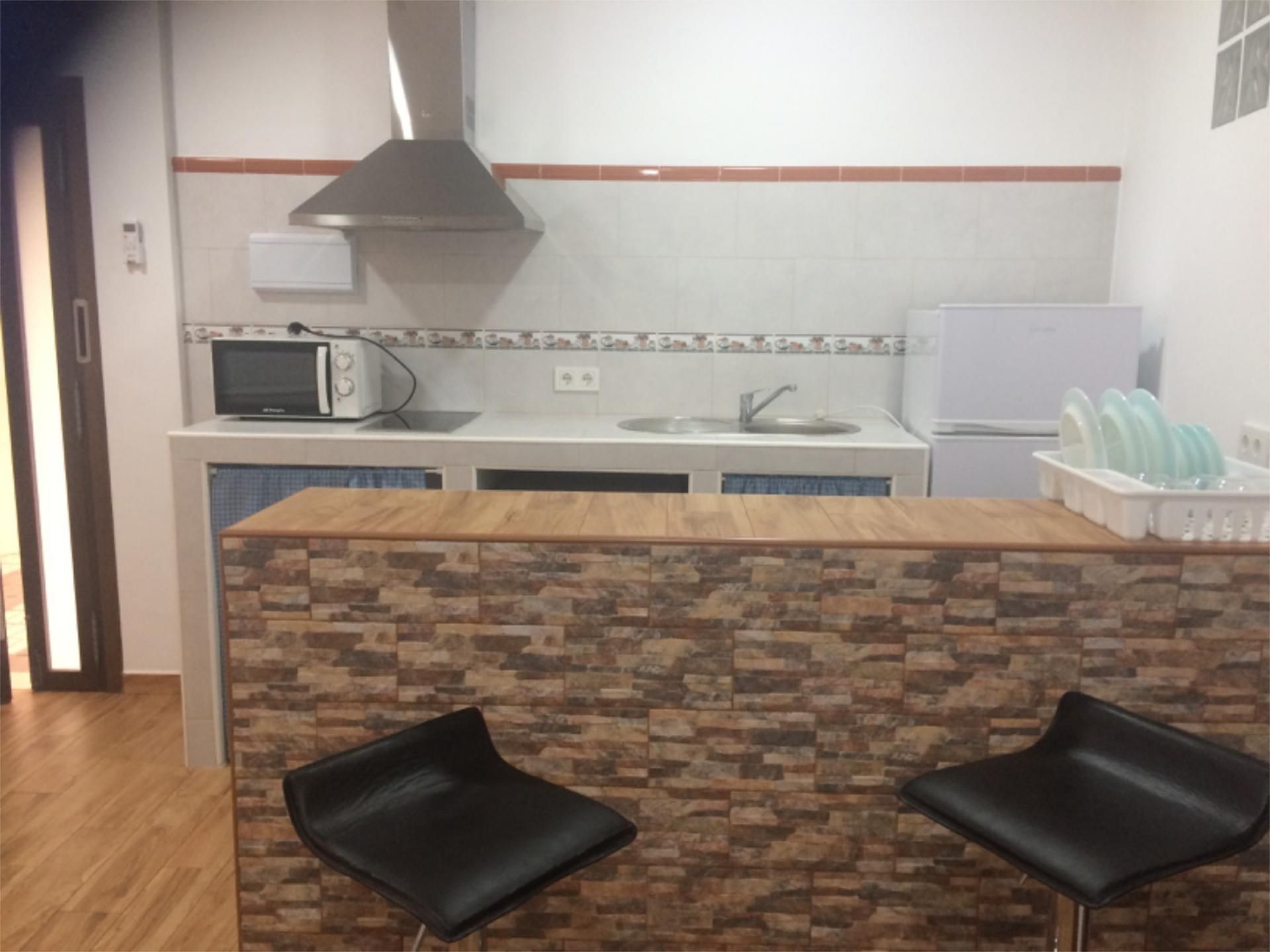 Cuina de Apartament de lloguer en Constantina amb Aire condicionat, Calefacció i Moblat