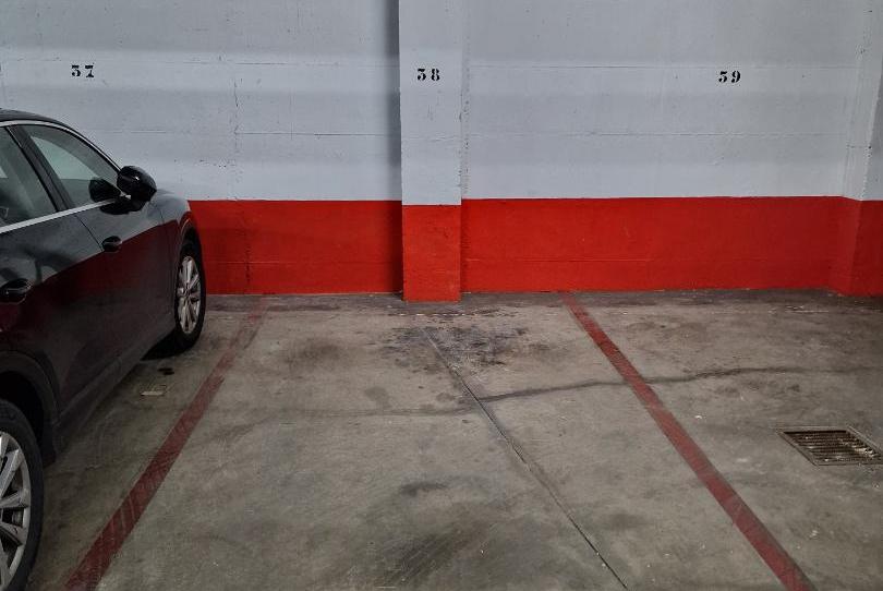 Photo 1 of Garage to rent in Avenida de la Constitución, 27, Alfalfa - Santa Cruz, Sevilla