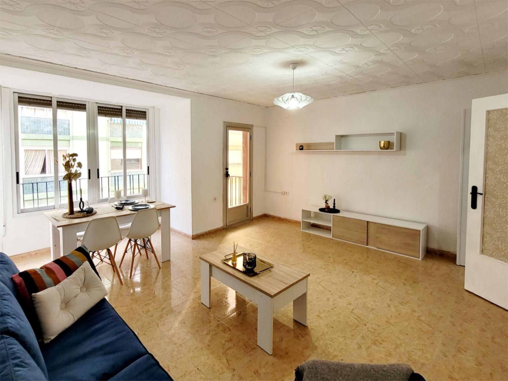 Sala d'estar de Pis de lloguer en Castellón de la Plana / Castelló de la Plana amb Balcó