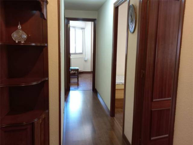 Piso en Venta en Calle Santiago Gómez Santa Cruz, 2 en Polideportivos Asperon - Mariano Vicen