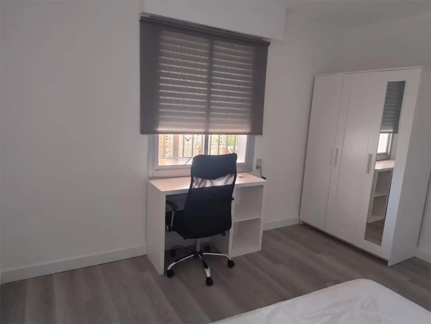 Habitación de Casa adosada para compartir en Murcia con Parquet, Terraza y Amueblado