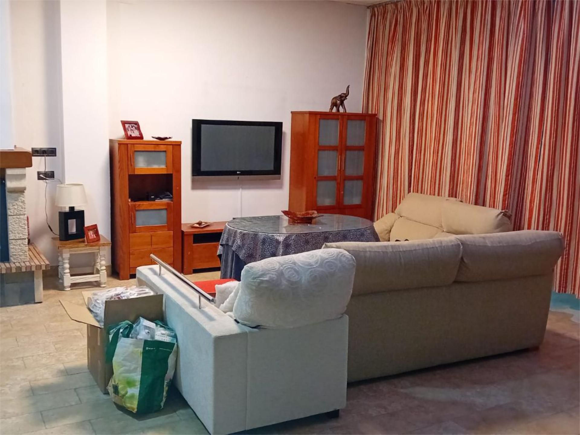 Living room of Flat for sale in Huétor Tájar  with Air Conditioner, Terrace and Swimming Pool