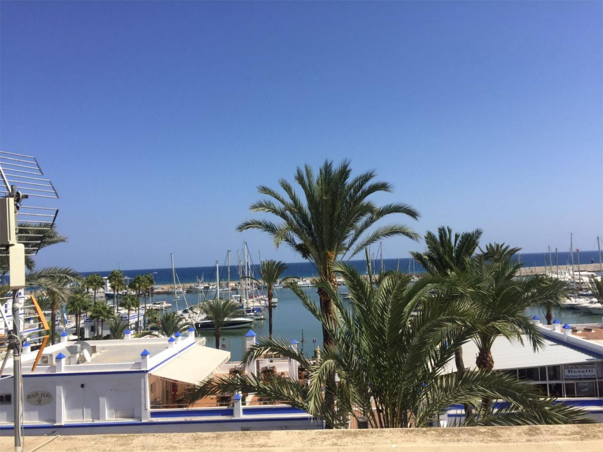 Apartament de lloguer en Estepona amb Aire condicionat i Terrassa