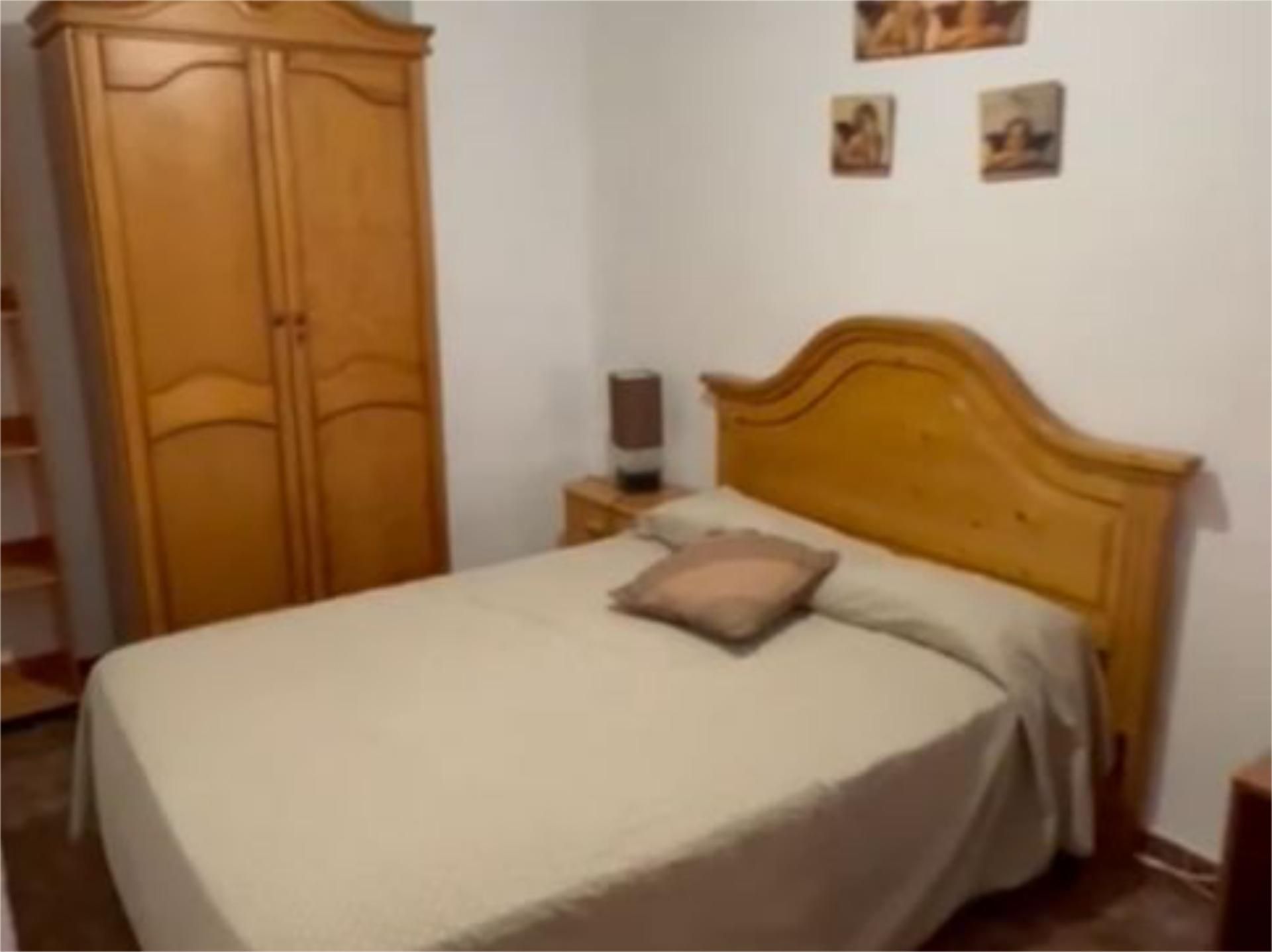 Habitación de Piso de alquiler en  Jaén Capital con Aire acondicionado y Amueblado