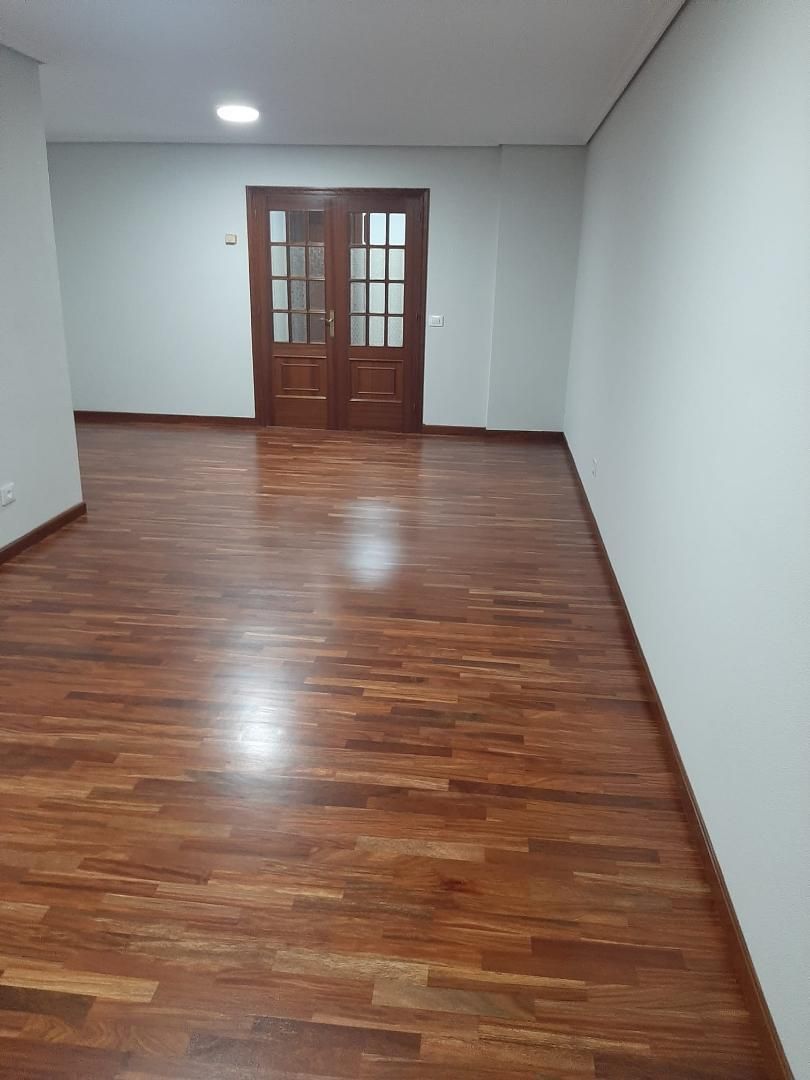 Flat to rent in Rúa de Urzáiz, Plaza España - Corte Inglés