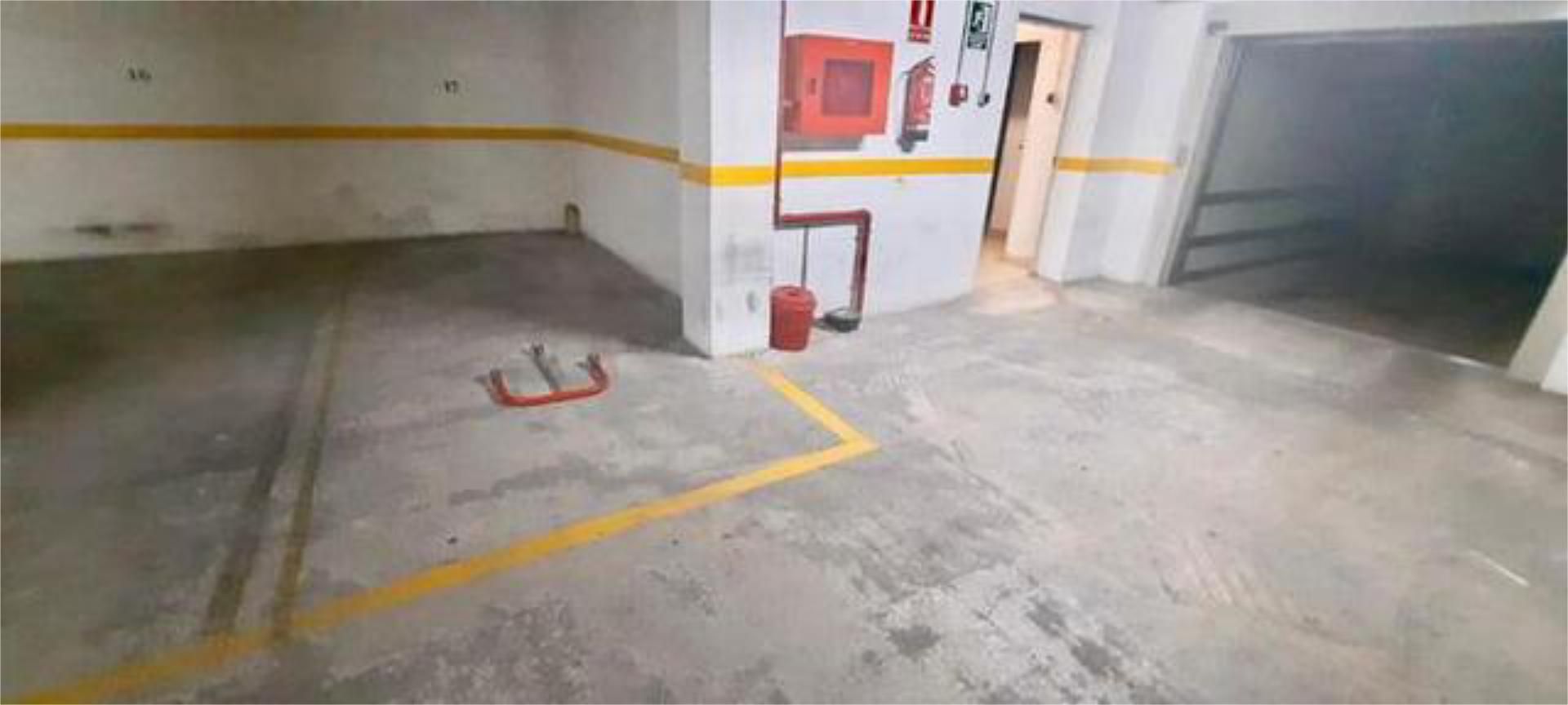 Parking of Flat for sale in Torrent