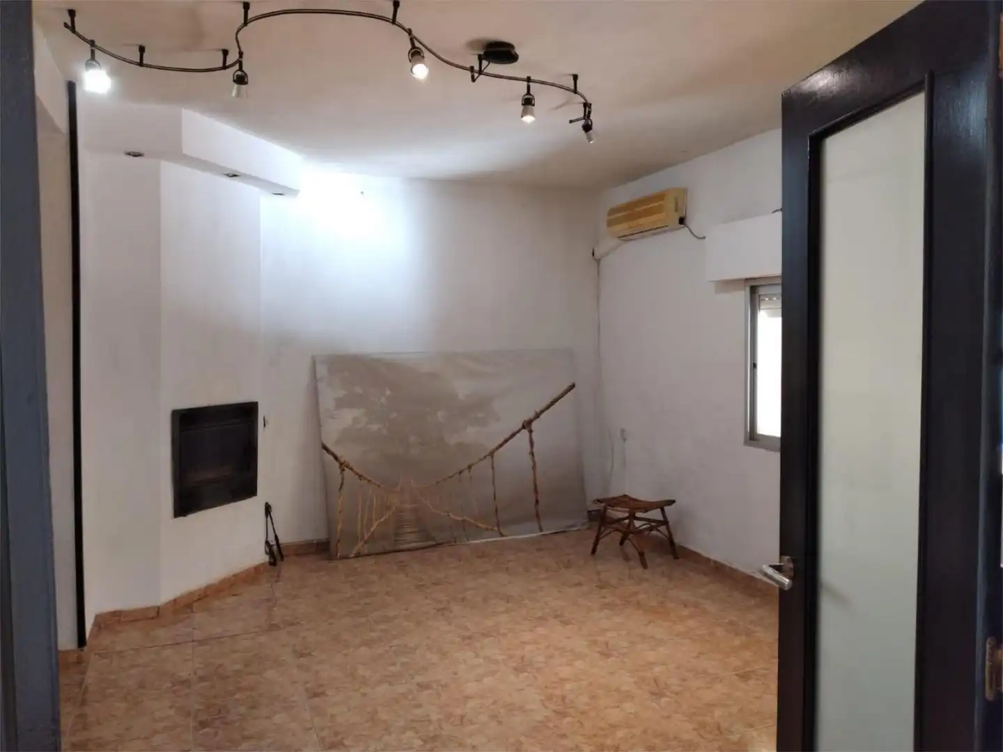 Houses for sale in Avinguda del Textil, 54, Sant Josep - Zona Hospital Houses for sale in Ontinyent with Air Conditioner and Terrace