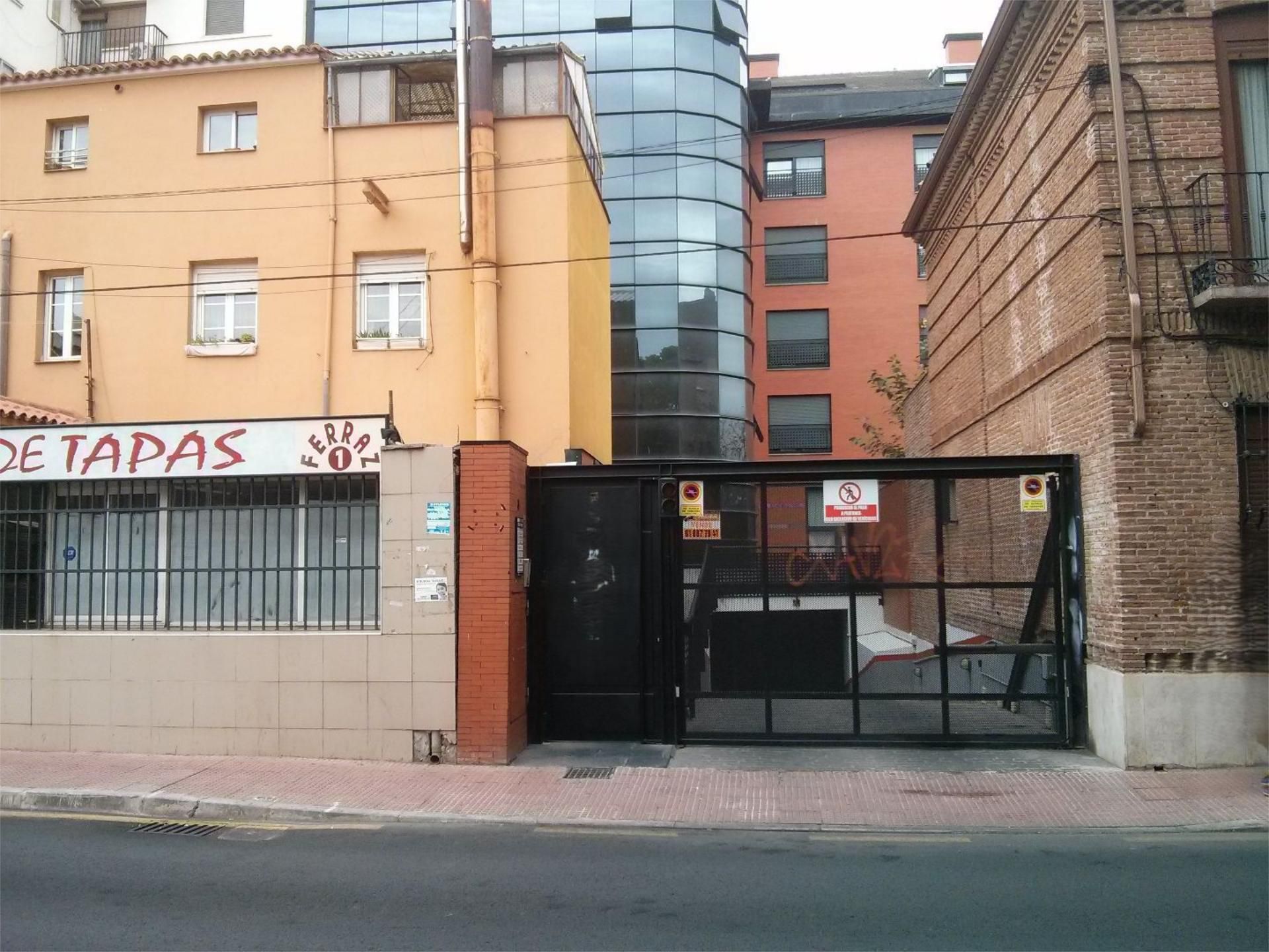 Vista exterior de Garaje en venta en Alcalá de Henares