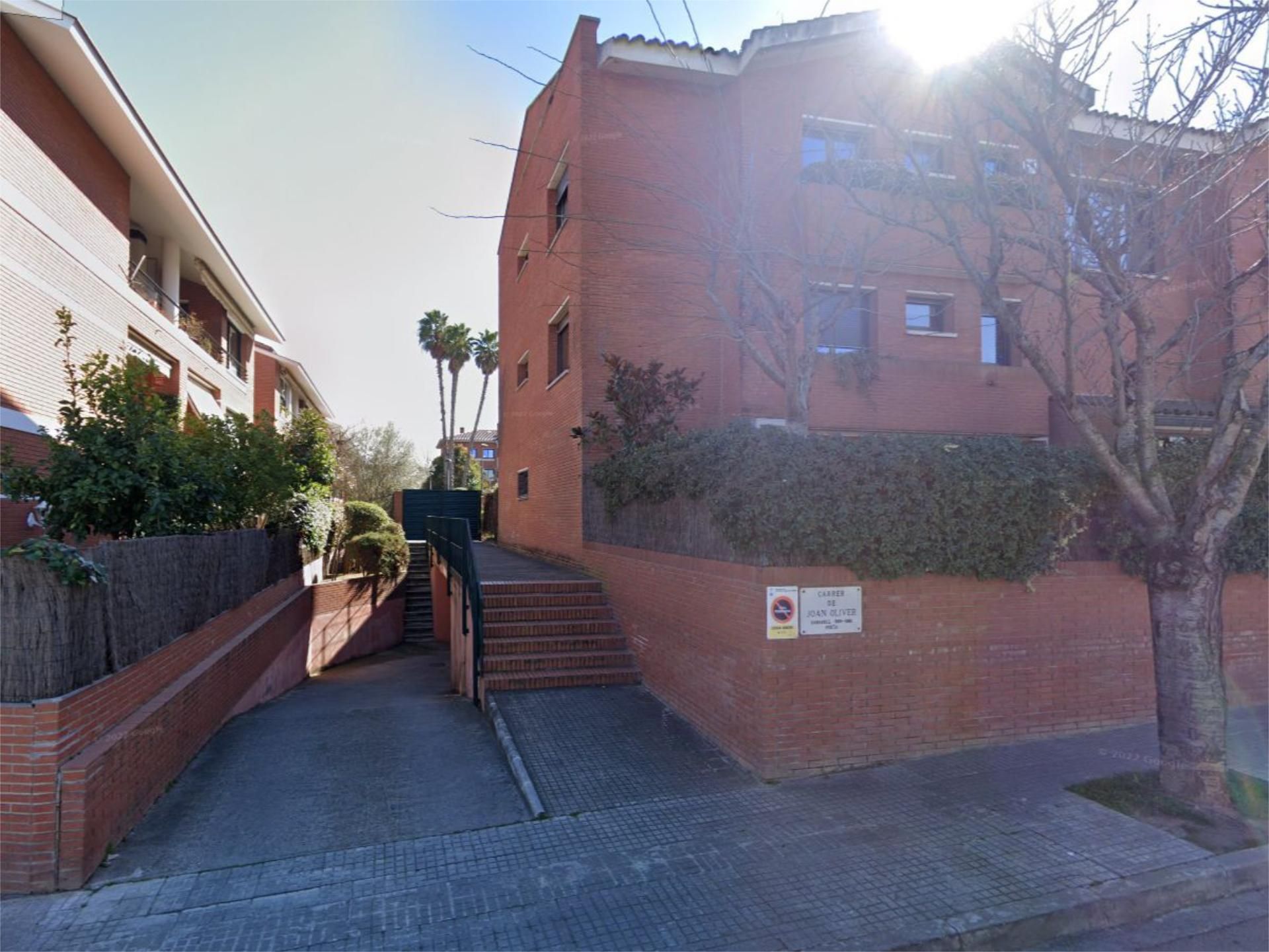 Vista exterior de Garatge en venda en Sant Cugat del Vallès
