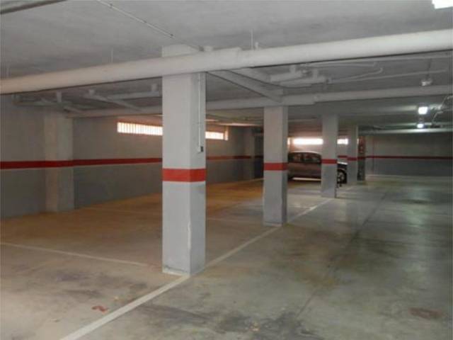 Garaje en Alquiler en José Antonio Ortega Lara, 1 en Zona Entrada - Gasolineras