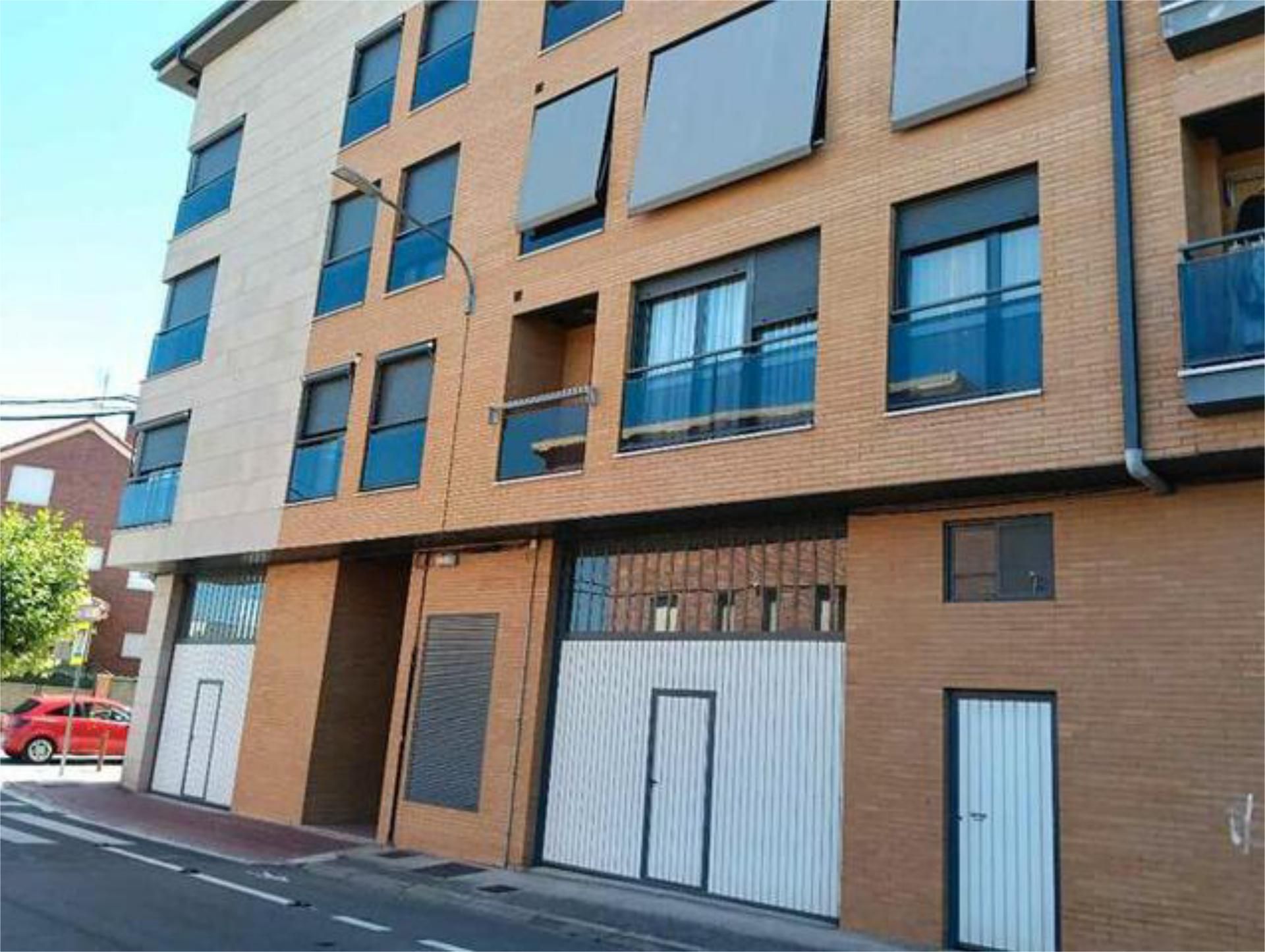 Vista exterior de Pis de lloguer en Albelda de Iregua amb Calefacció, Terrassa i Moblat