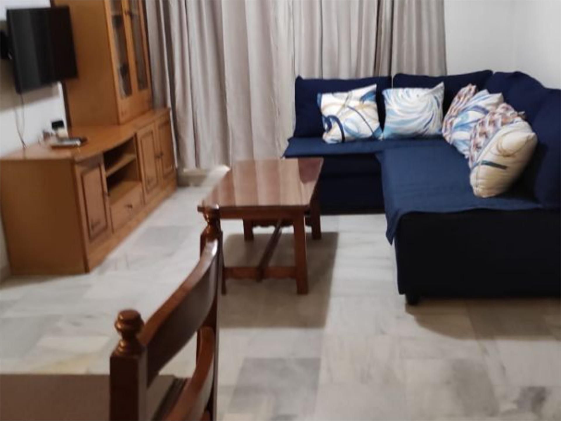 Sala d'estar de Pis de lloguer en El Puerto de Santa María amb Aire condicionat, Calefacció i Terrassa