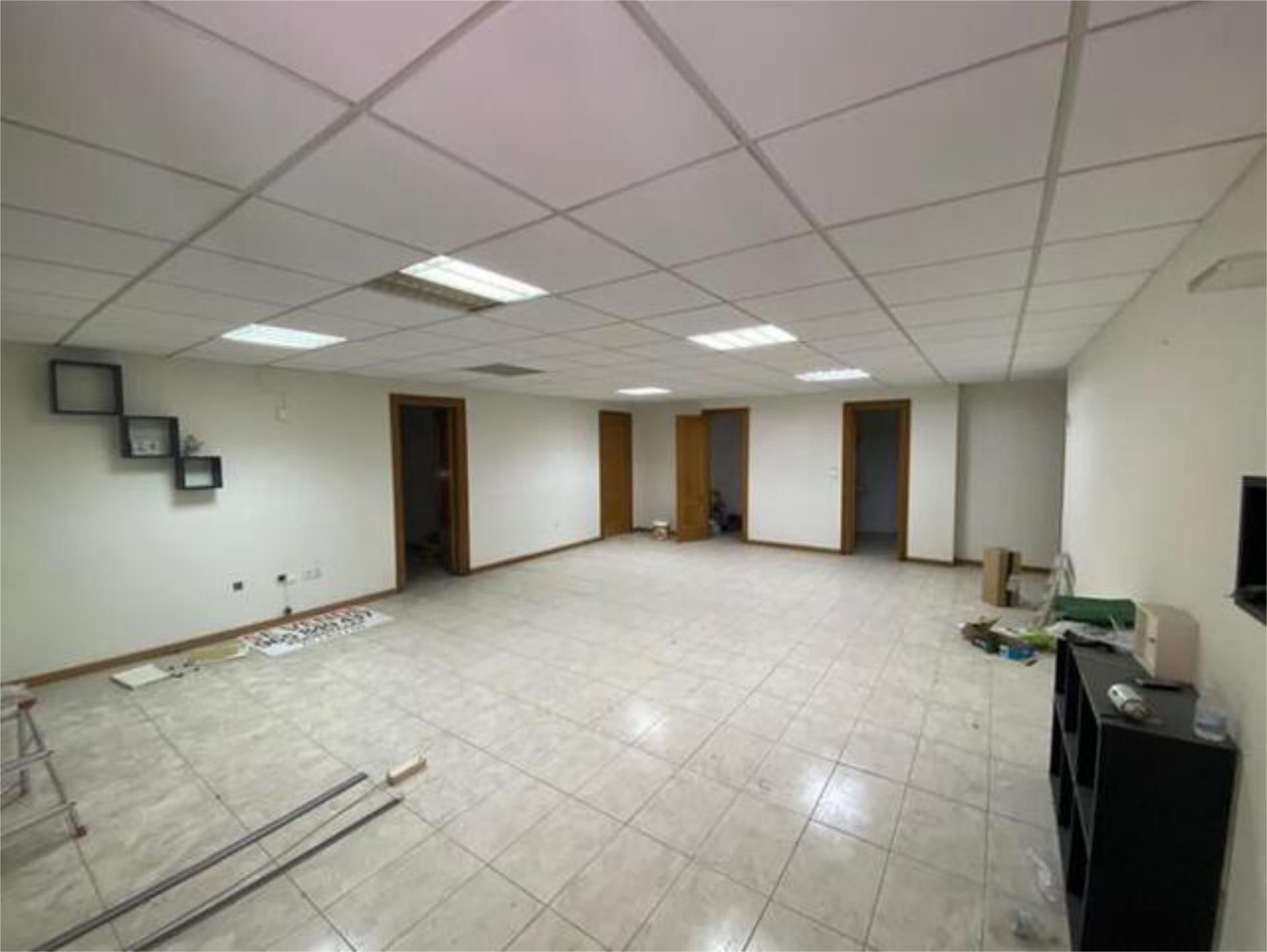 Office to rent in Benidorm  with Air Conditioner