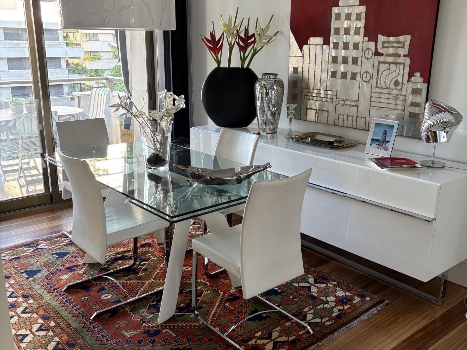Dining room of Flat for sale in  Madrid Capital  with Air Conditioner, Heating and Private garden