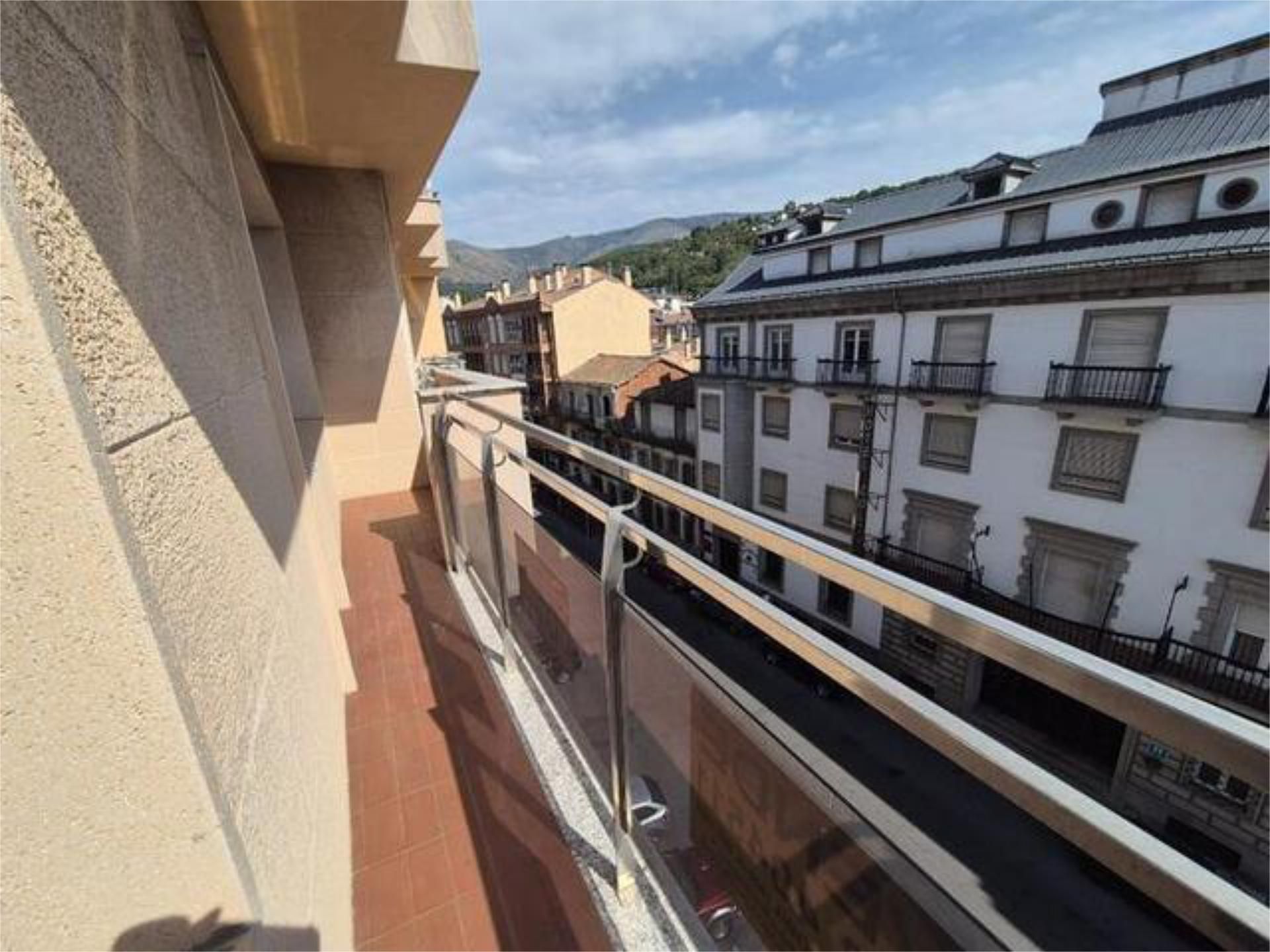 Exterior view of Flat to rent in Béjar  with Heating, Terrace and Storage room