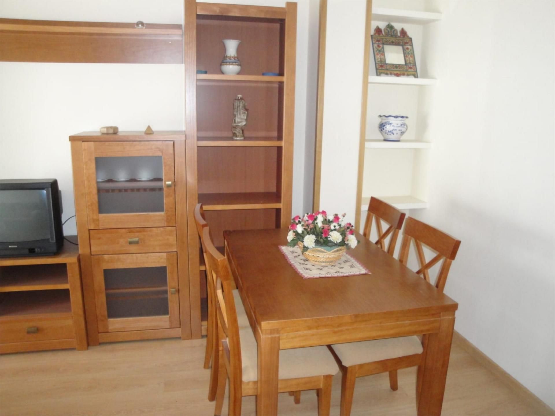 Dining room of Flat to rent in Linares  with Air Conditioner, Heating and Parquet flooring