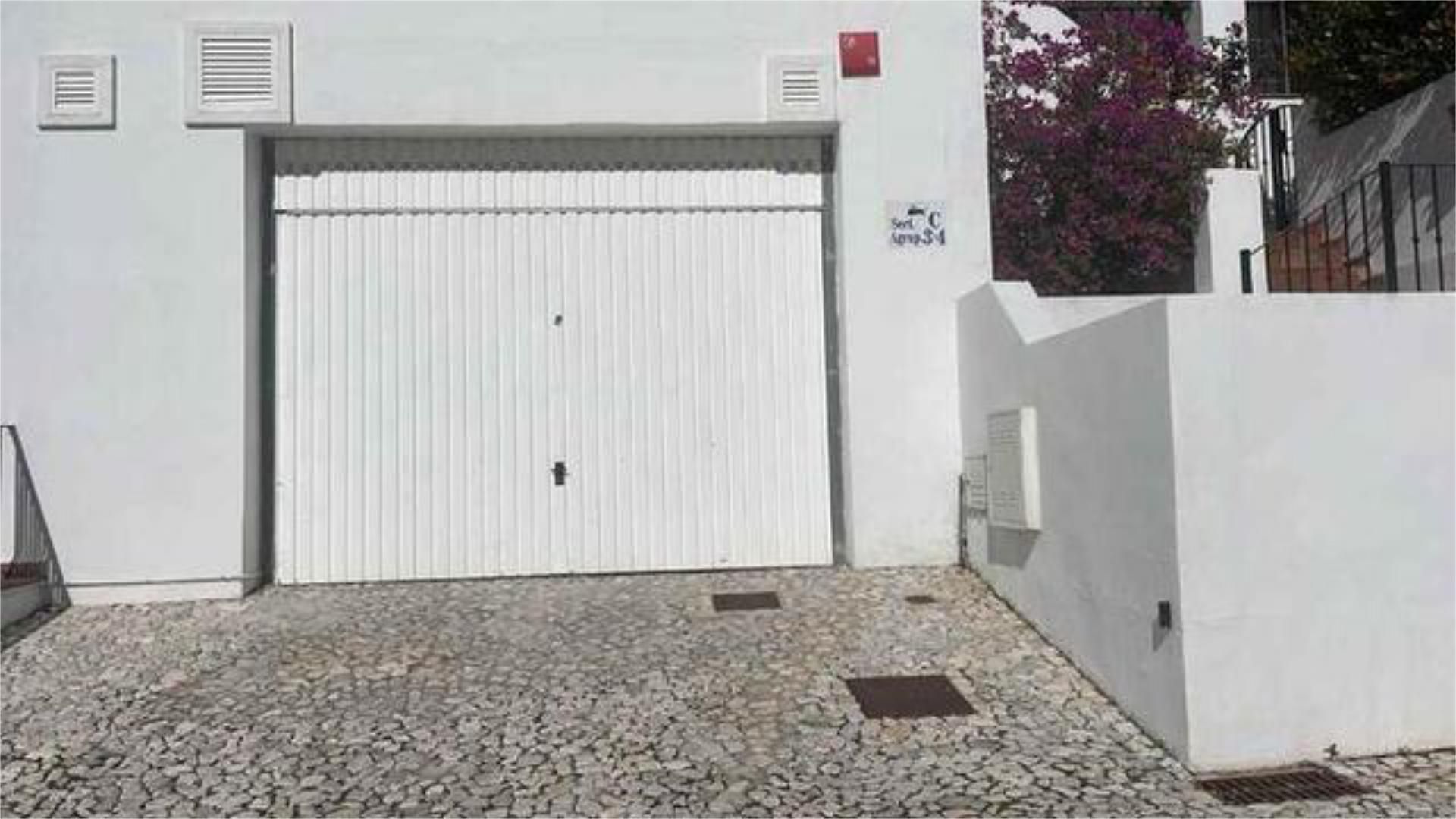 Parking of Box room to rent in Benahavís