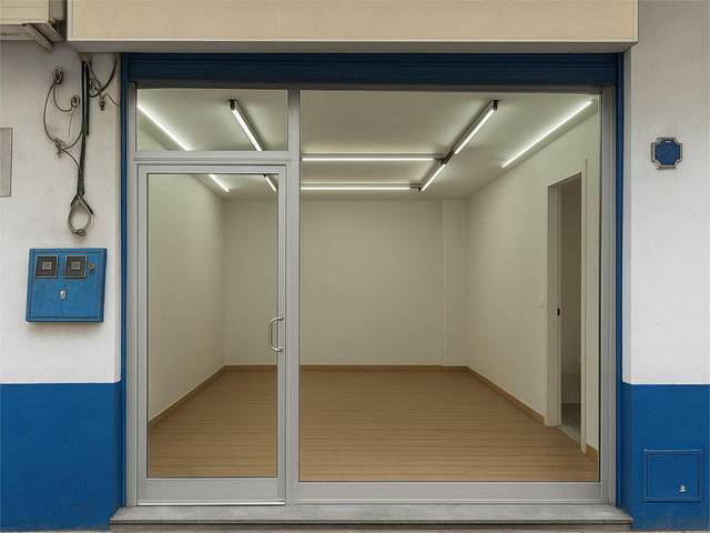 Local comercial en Alquiler en Calle Altamira, 57 en Oliveros - Altamira