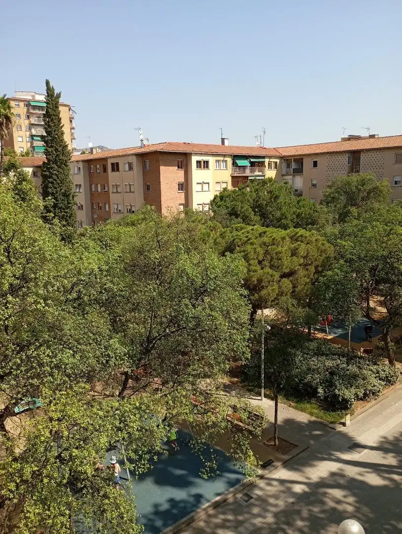 Room in Carrer de l'Espiga, El Congrés i els Indians Exterior view of Flat for share in Barcelona with Heating, Parquet flooring and Furnished